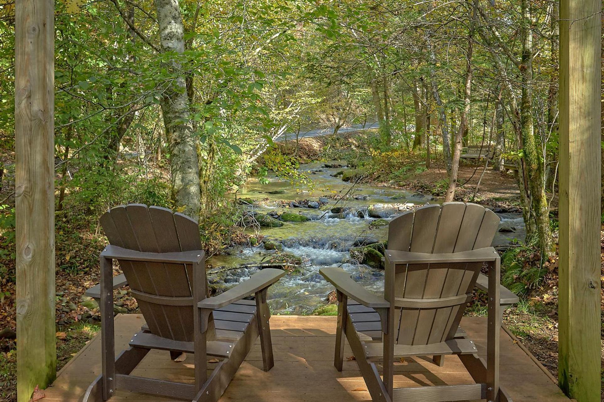Creeksong Holiday Home Gatlinburg Exteriör bild