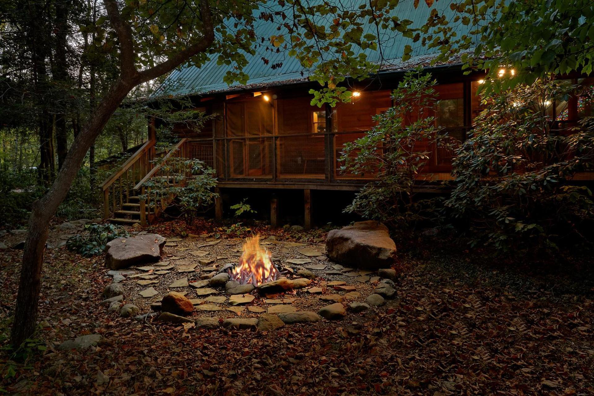 Creeksong Holiday Home Gatlinburg Exteriör bild